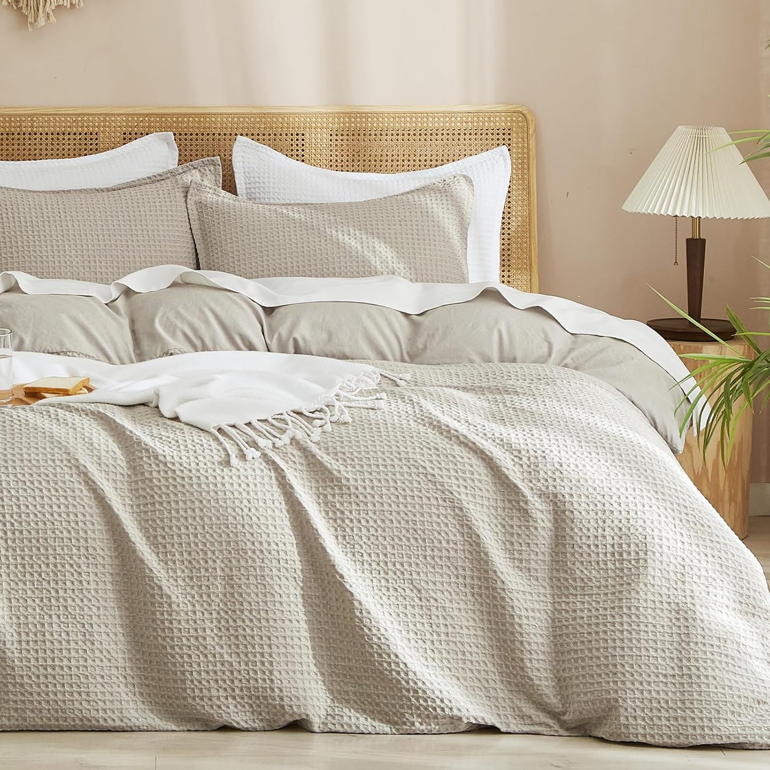 81UU9VRmU7L._AC_SL1500_.jpg Waffle Texture Duvet Cover Three-Piece Set - Breathable and Durable - Image 1